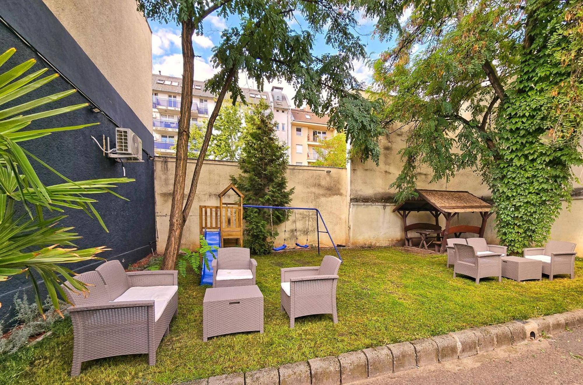Mariposa Apartments Budapest Eksteriør bilde
